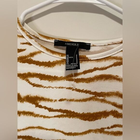 Forever 21 Crop Top - Picture 4 of 4